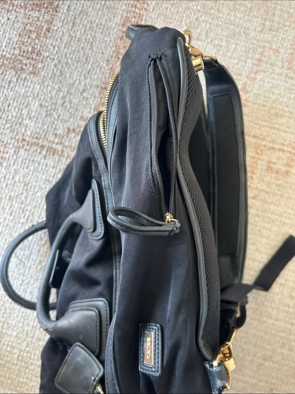 Caraa Black Backpak